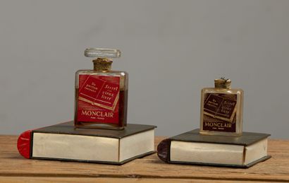 null MONCLAIR.

Secret d'un vieux livre.

Deux flacons à parfum, dans un amusant...