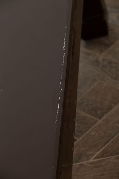 null ASIE.

Table basse en bois laqué noir.

H_35 cm L_120 cm P_84,5 cm