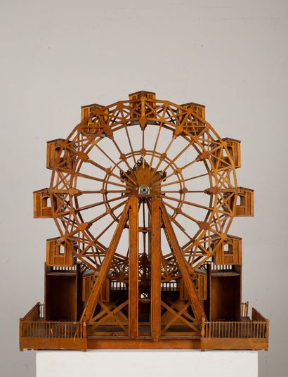 null Importante maquette de grande roue de l'exposition universelle de 1900 en bois...