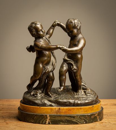 null Ecole française du XIXème siècle.

La danse des amours.

Groupe en bronze, reposant...