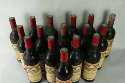null CHATEAU PONTET CLAUZURE.

Millésime : 1974.

16 bouteilles, de b.g. à h.e.,...