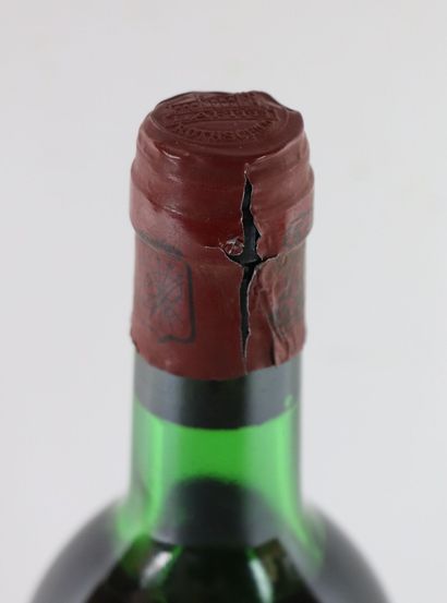 null CHATEAU LAFITE ROTHSCHILD.

Millésime : 1978.

1 bouteille, b.g., étiquette...