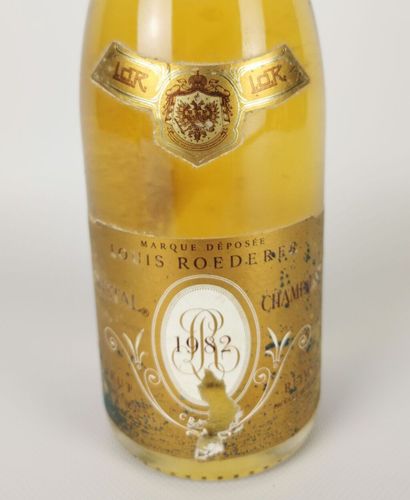 null CHAMPAGNE ROEDERER CRISTAL.

Millésime : 1982.

1 bouteille, e.a.