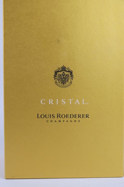 null CHAMPAGNE CRISTAL ROEDERER.

1 bouteille.

Millésime : 2009.

Dans son coff...