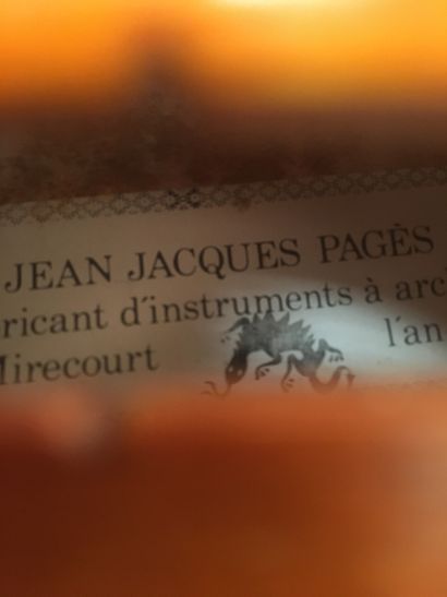 null Jean-Jacques PAGÈS à MIRECOURT.

Violon portant son étiquette, daté 1978.

L_35,6...