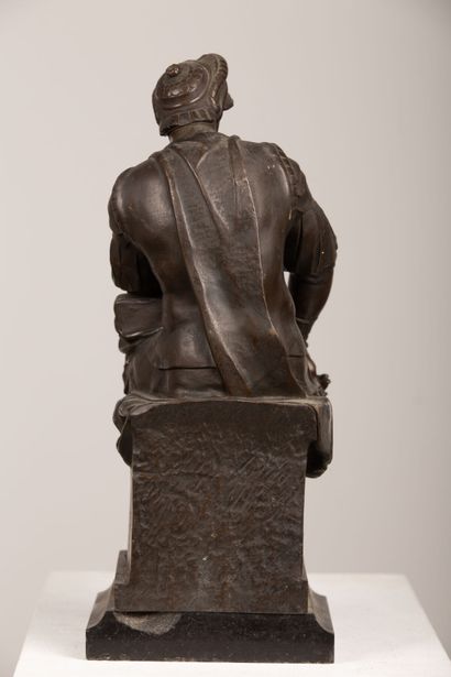 null D'après MICHEL-ANGE (1475-1564).

Laurent de Medicis.

Bronze à patine brune,...