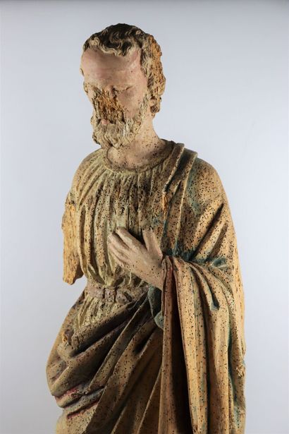 null Saint en bois sculpté, traces de polychromie. 

XVIIIème siècle.

H_104,5 cm,...