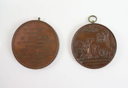 null Deux médailles en cuivre figurant Louis XVIII et Charles X. 

L'une commémorant...