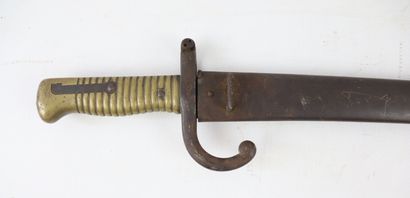 null Baïonnette chassepot modèle 1866.

La lame yatagan de 57,5 cm.

Le dos marqué...