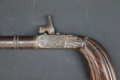 null Pistolet à coffre Louis Philippe. 

Le canon rond à boulet de 16 cm, D_18 mm....