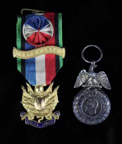 Ensemble de deux médailles militaires 1870,...