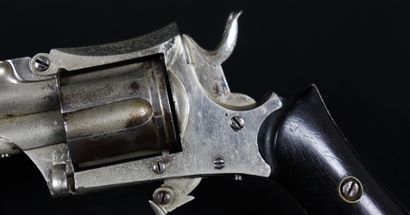 null Revolver Type Smith fabrication belge

Poinçon ELG - Etat moyen