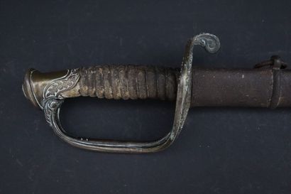 null Sabre d'adjudant chef d'infanterie modèle 1845, sorti en 1870. 

La lame à double...