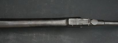 null Petite carabine à air comprimé. 

Longueur totale : 106 cm

A restaurer.