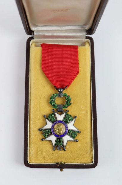 Ordre de la Légion d'Honneur Chevalier IVème...