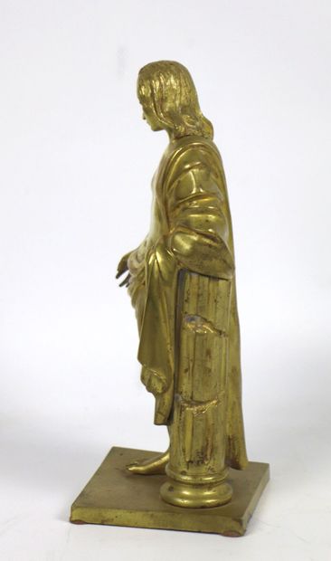 null Christ à la colonne.

Sculpture en bronze doré, ancienne.

Le Christ est représenté...