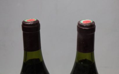 null VOSNE ROMANEE AUX REAS.
A-F GROS.
Millésime : 1991.
2 bouteilles, b.g., e.a...