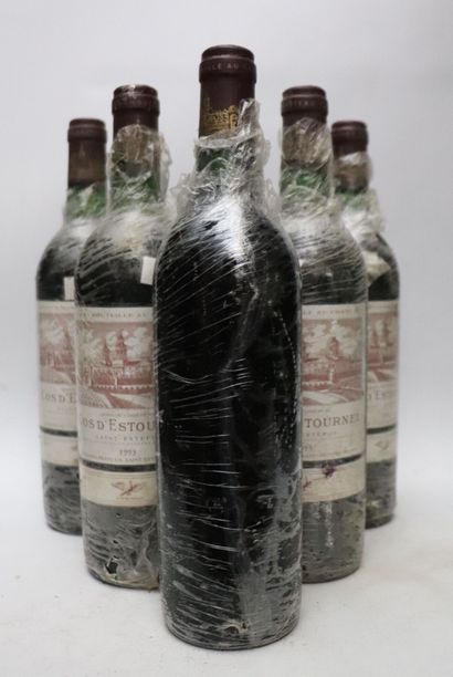 null CHATEAU COS D'ESTOURNEL.
Millésime : 1993.
6 bouteilles, 2 b.g.