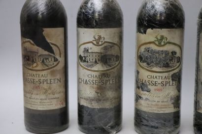 null CHATEAU CHASSE SPLEEN.
Millésime : 1988.
1 bouteille, e.a., h.e.
Millésime :...