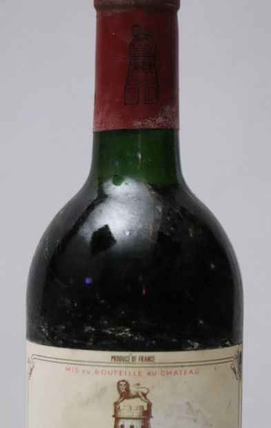 null CHATEAU LATOUR.
Millésime : 1987.
1 bouteille, b.g., e.t.
