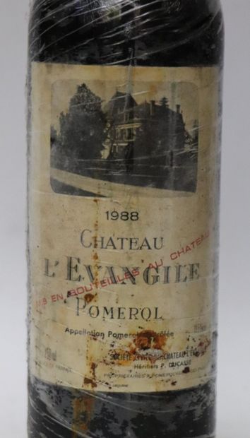 null CHATEAU L'EVANGILE.
Millésime : 1988.
1 bouteille, b.g., e.t.