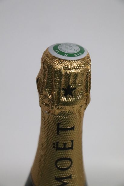 null CHAMPAGNE MOET ET CHANDON.
IMPERIAL BRUT. 
1 bouteille.
