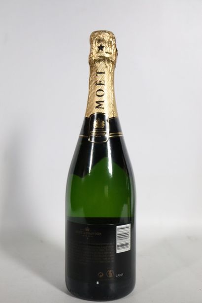 null CHAMPAGNE MOET ET CHANDON.
IMPERIAL BRUT. 
1 bouteille.
