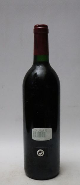 null CHATEAU LATOUR.
Millésime : 1992.
1 bouteille, e.f.s.