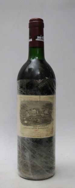 null CHATEAU LAFITE ROTHSCHILD.
Millésime : 1992.
1 bouteille, h.e.