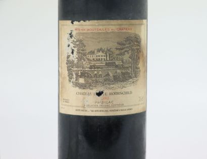 null CHATEAU LAFITE ROTHSCHILD
Millésime : 1981.
1 bouteille