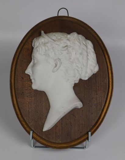 null Antonio Giovanni LANZIROTTI (1839-1911).
Profil de femme.
Photosculpture en...