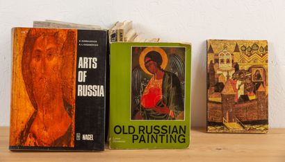 null A collection of about twenty books dealing with Icons and Russia in English,...