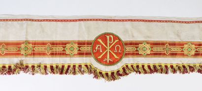 null Altar front in white embroidered silk decorated with polychrome borders and...