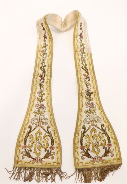 null Religious stole fully embroidered with floral scrolls and the inscription IHS....