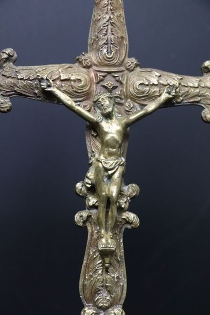 null Christ on the cross in regula with golden patina. 
The cross richly decorated...