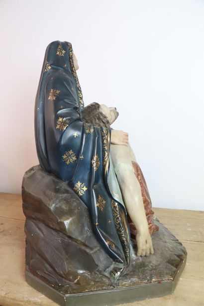 null DELIN FRERES (Paris)
Our Lady of the Calvary.
Pieta in painted plaster.
Signed...