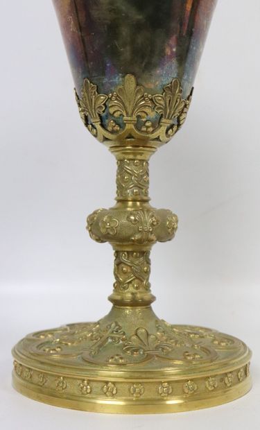 null Bronze chalice richly decorated with a gothic foliage. 
The container in silver...