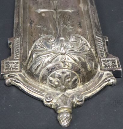 null Stoup in silver plated metal decorated with fleur-de-lis and foliage. 
The basin...
