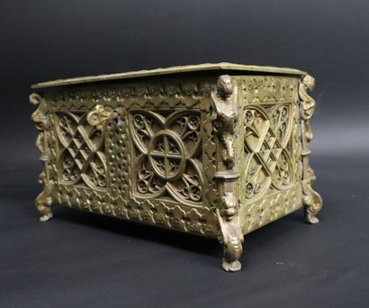 null Altar box in gilt bronze with rich compartmentalized decoration of gothic rosettes,...