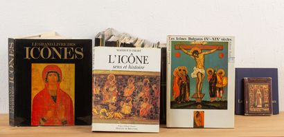 null Collection of about thirty books dealing with icons, including:
- K. WEITZMANN,...