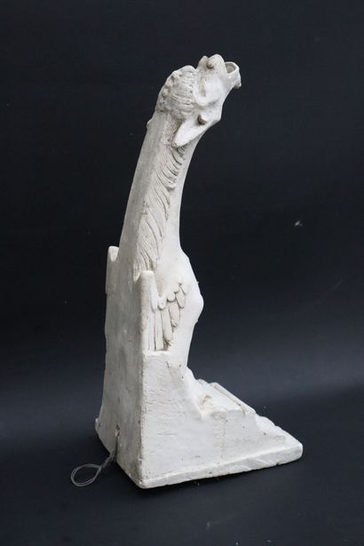 null Gargoyle in plaster, representing an imaginary animal. 
H_46 cm, small lacks....