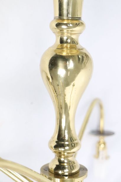 null Important church candlestick with fifteen lights in gilt bronze.
The shaft in...