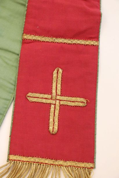 null Meeting of three religious stoles, including :
- Small stole in red fabric decorated...