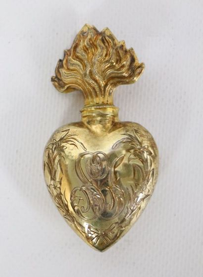Flacon d'huile sainte en forme de Sacré-Coeur...