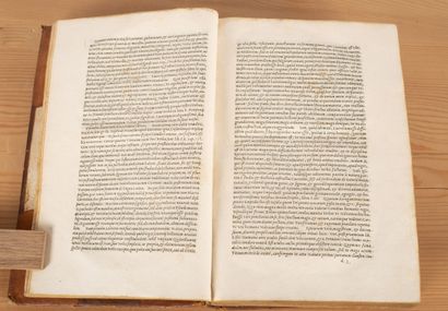 null LUCRECE. De natura rerum. Paris, Jean Beneatum, 1570, In-4, (22) pp, 627 pp,...