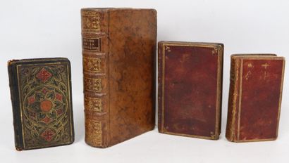 ATLAS. - Set of 3 almanacs in-24.
- Geographical...