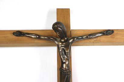 null Paul DUDEFFANT (active in the 20th century)
Christ on the Cross.
Brown patina...