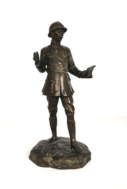 null Maurice Joseph GRANDET (1877-?)
Militaire. 
Sculpture en bronze à patine brune...