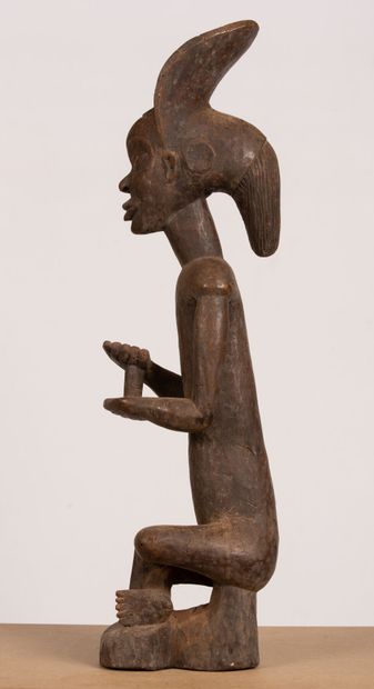 null TABWA ? (Angola/République Démocratique du Congo). 
Sculpture en bois sculpté...