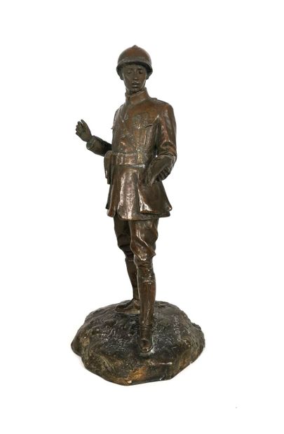 null Maurice Joseph GRANDET (1877-?)
Militaire. 
Sculpture en bronze à patine brune...